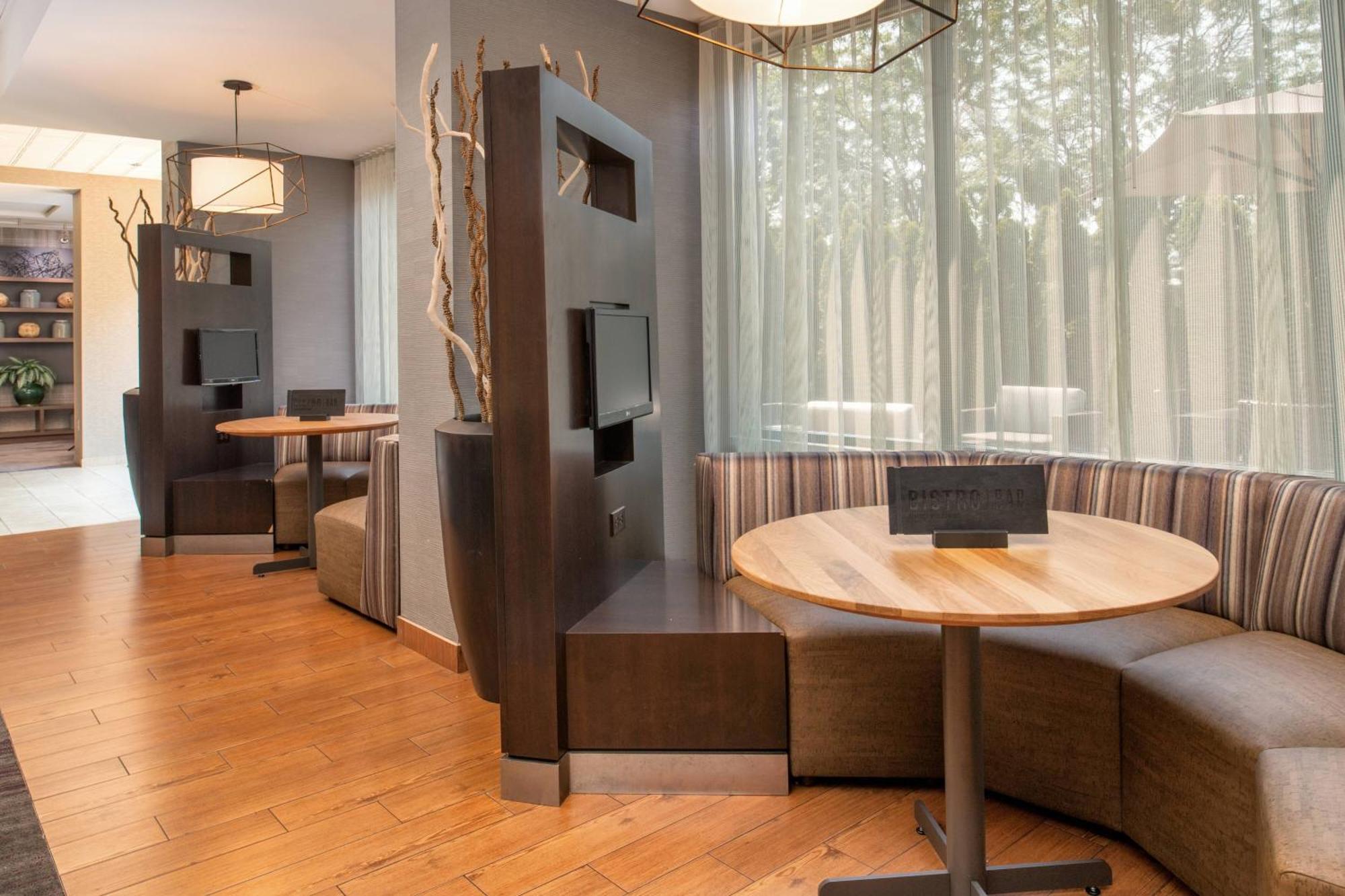 Courtyard By Marriott Portland Airport Ξενοδοχείο Εξωτερικό φωτογραφία