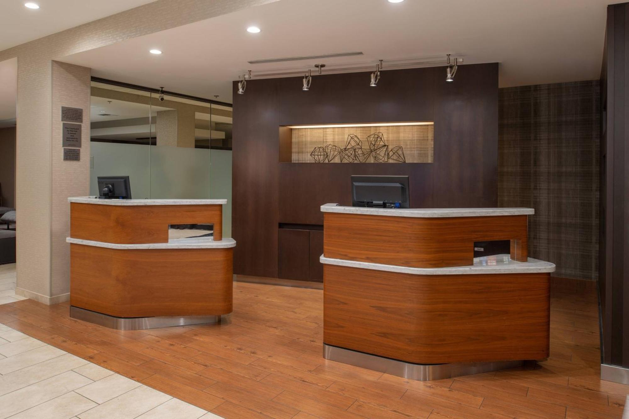 Courtyard By Marriott Portland Airport Ξενοδοχείο Εξωτερικό φωτογραφία