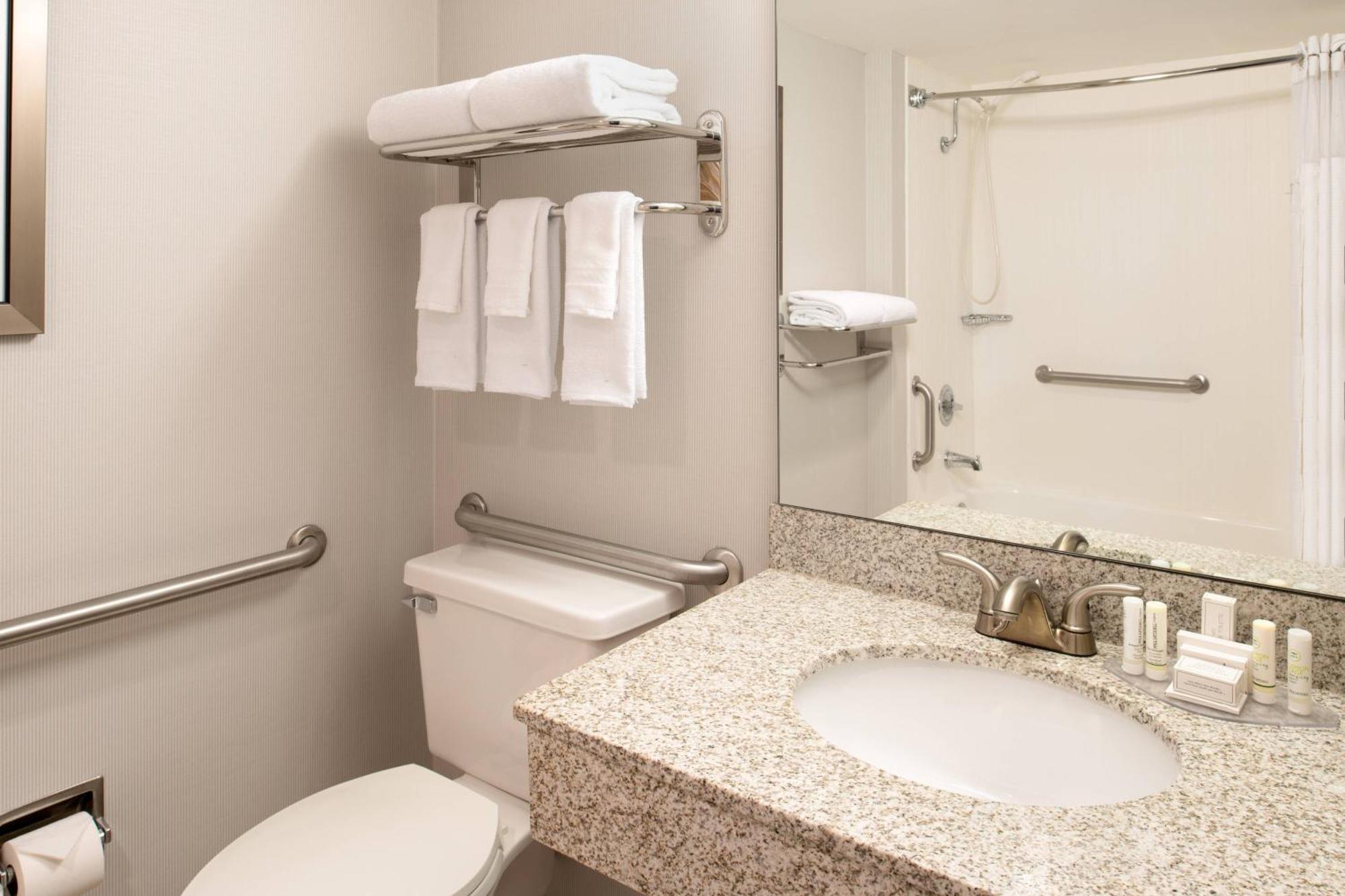 Courtyard By Marriott Portland Airport Ξενοδοχείο Εξωτερικό φωτογραφία