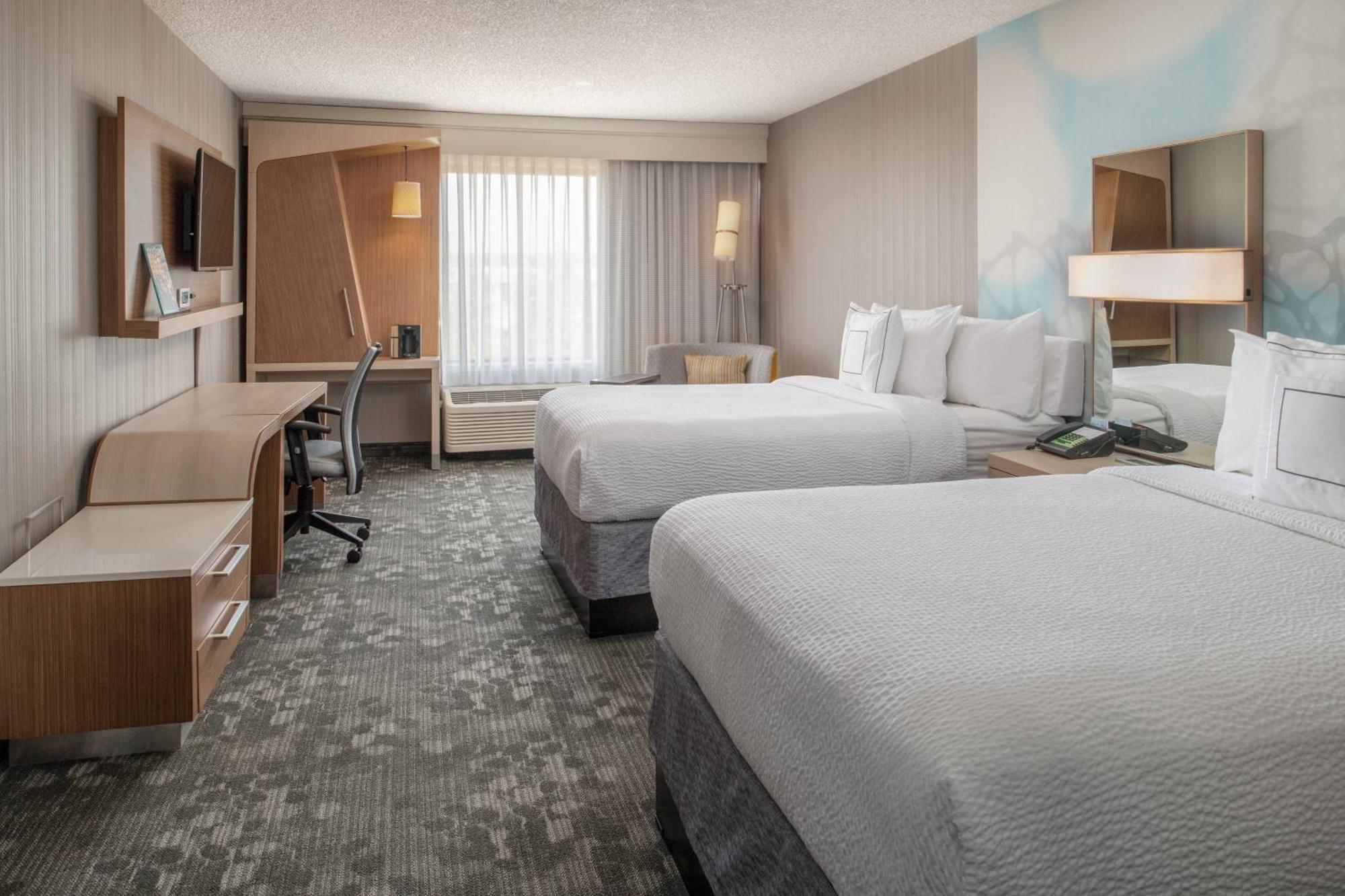 Courtyard By Marriott Portland Airport Ξενοδοχείο Εξωτερικό φωτογραφία